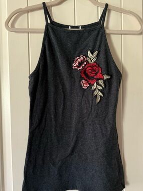 Black Floral Embroidered Tank Top - Women